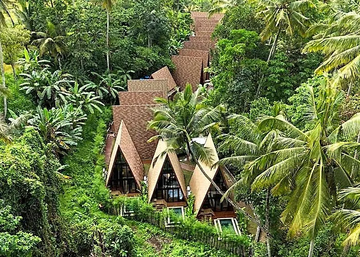 Hotel Hidden Den Ubud 3*