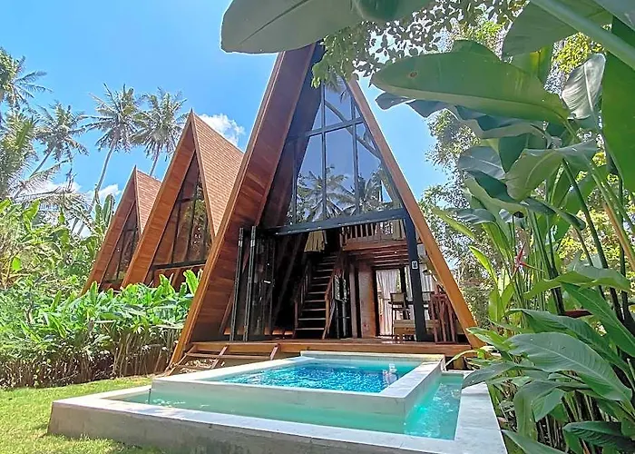 Hotel Hidden Den Ubud 3*