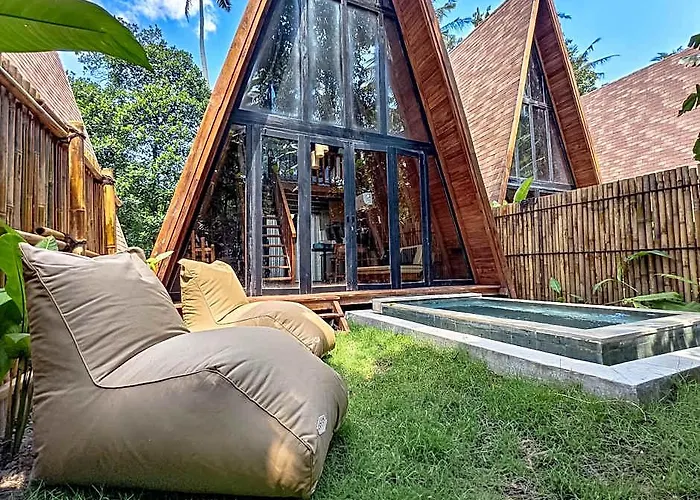 Hidden Den Ubud 3*